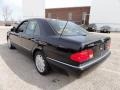 Black - E 320 Sedan Photo No. 10