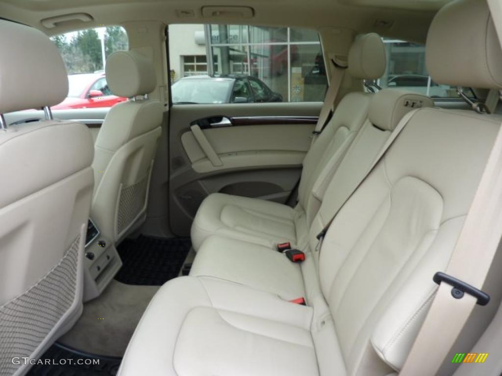 Cardamom Beige Interior 2010 Audi Q7 3.6 Premium quattro Photo #46434579