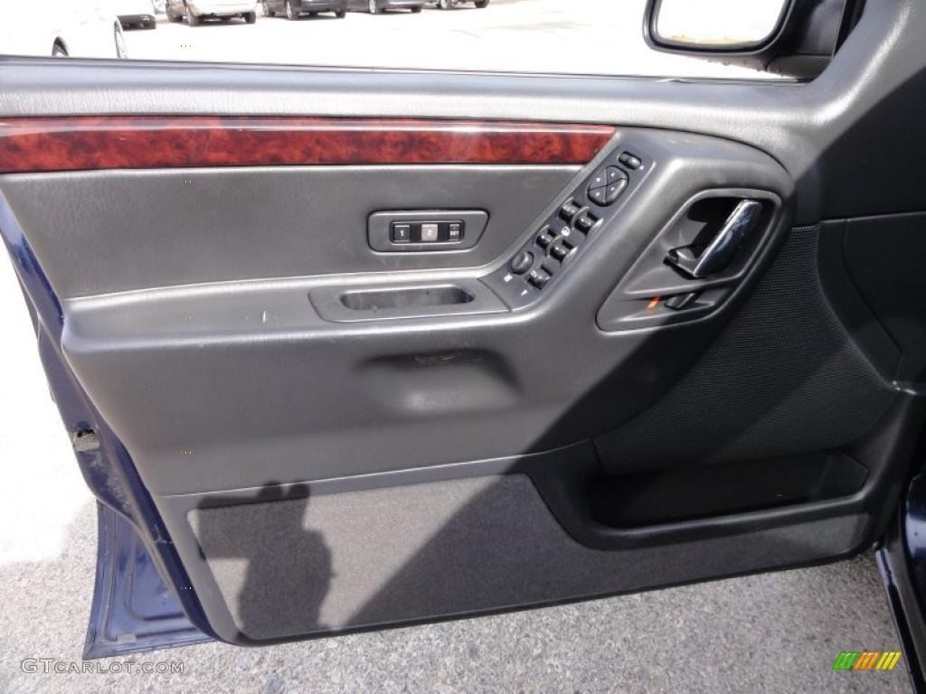 2004 Jeep Grand Cherokee Limited 4x4 Dark Slate Gray Door Panel Photo #46435626