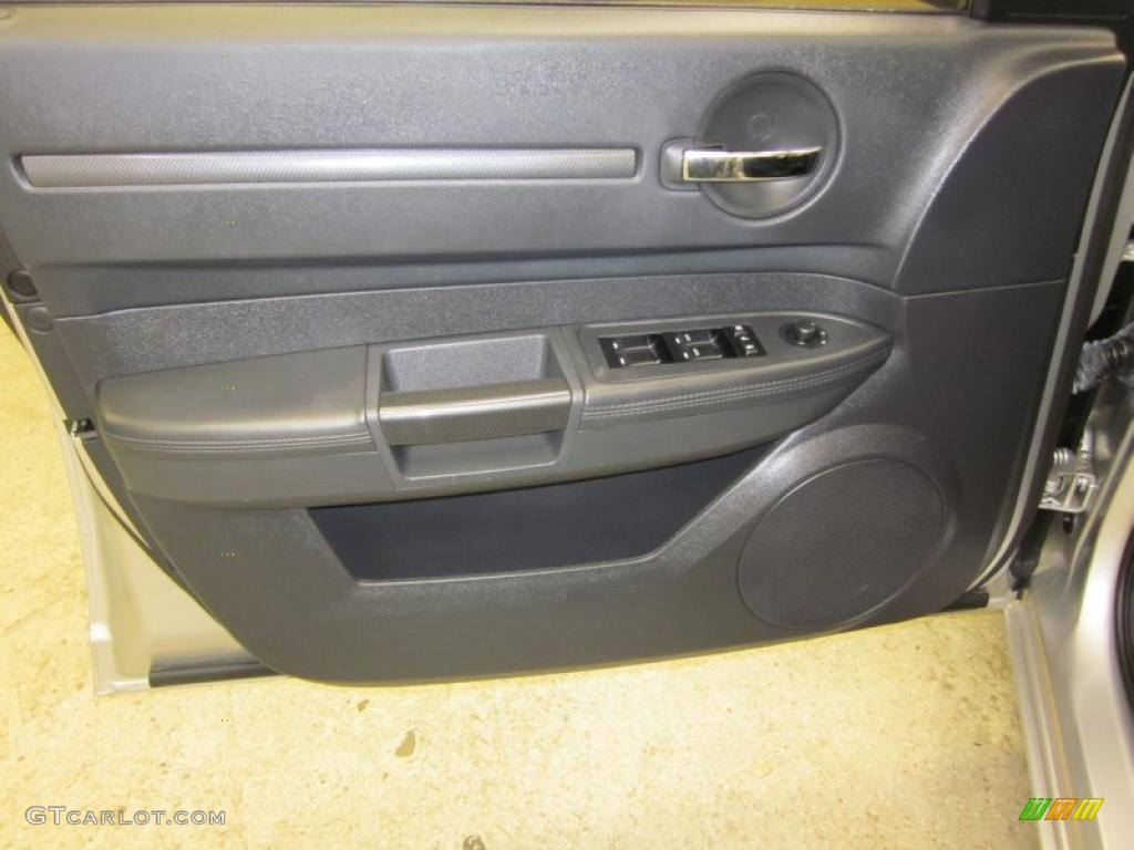 2009 Dodge Charger SRT-8 Door Panel Photos