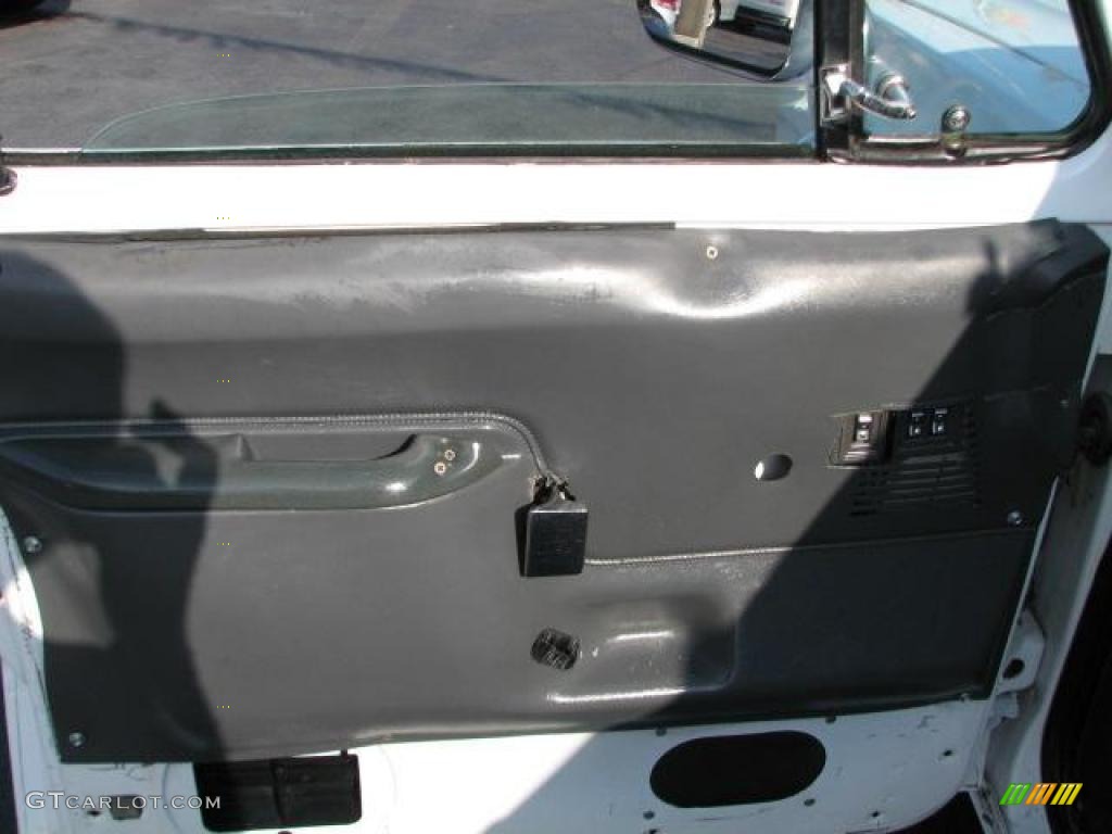 1993 Ram Truck D250 Regular Cab - White / Gray photo #16