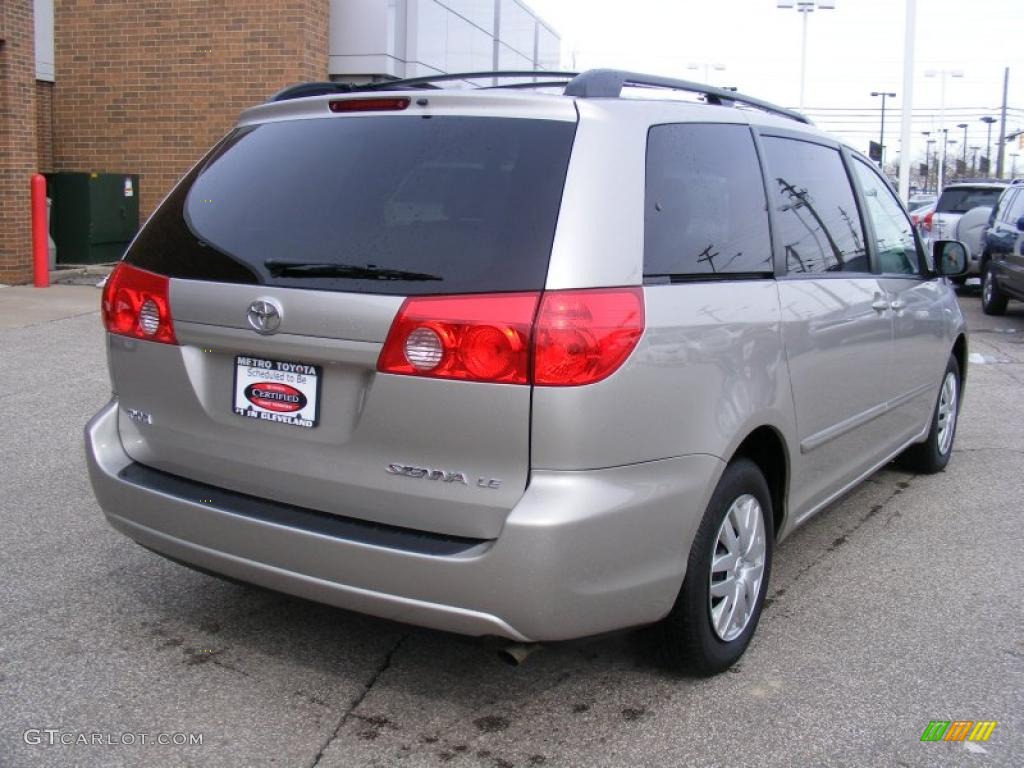 Silver Shadow Pearl 2008 Toyota Sienna LE Exterior Photo #46438419