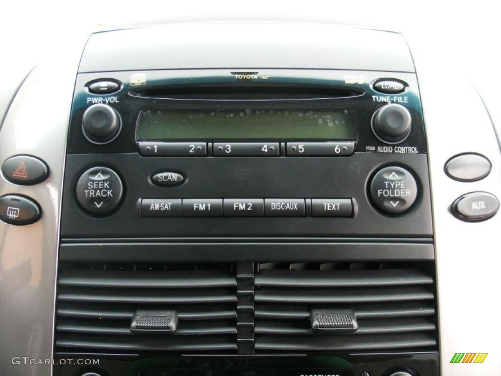 2008 Toyota Sienna LE Controls Photo #46438677