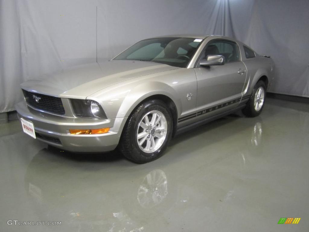 2009 Mustang V6 Coupe - Vapor Silver Metallic / Dark Charcoal photo #1
