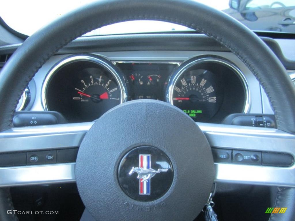 2009 Mustang V6 Coupe - Vapor Silver Metallic / Dark Charcoal photo #24