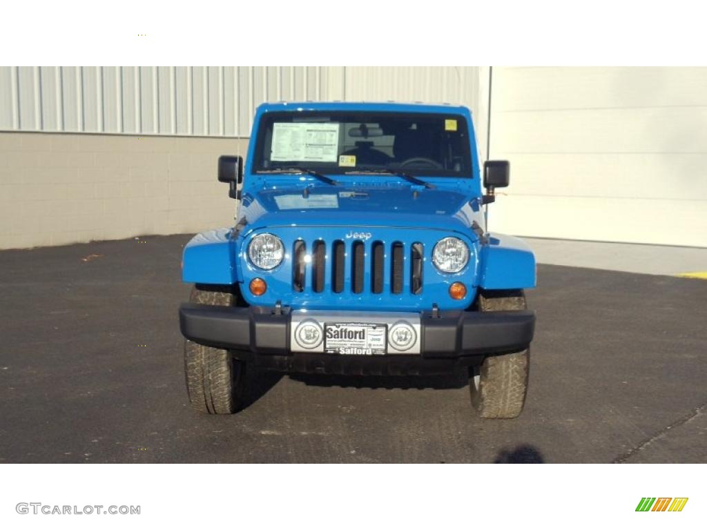 2011 Wrangler Unlimited Sahara 4x4 - Cosmos Blue / Black photo #2