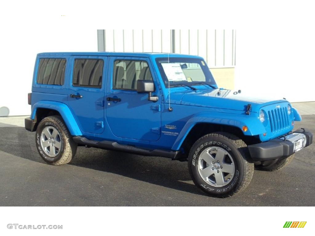 2011 Wrangler Unlimited Sahara 4x4 - Cosmos Blue / Black photo #3