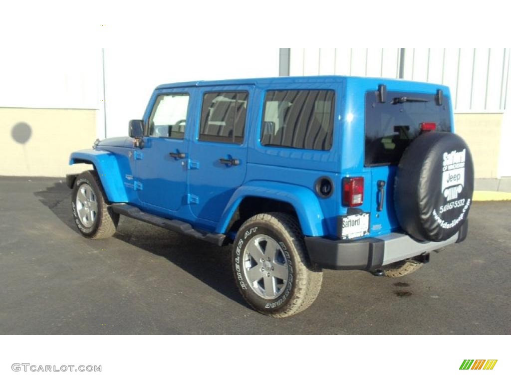 2011 Wrangler Unlimited Sahara 4x4 - Cosmos Blue / Black photo #6