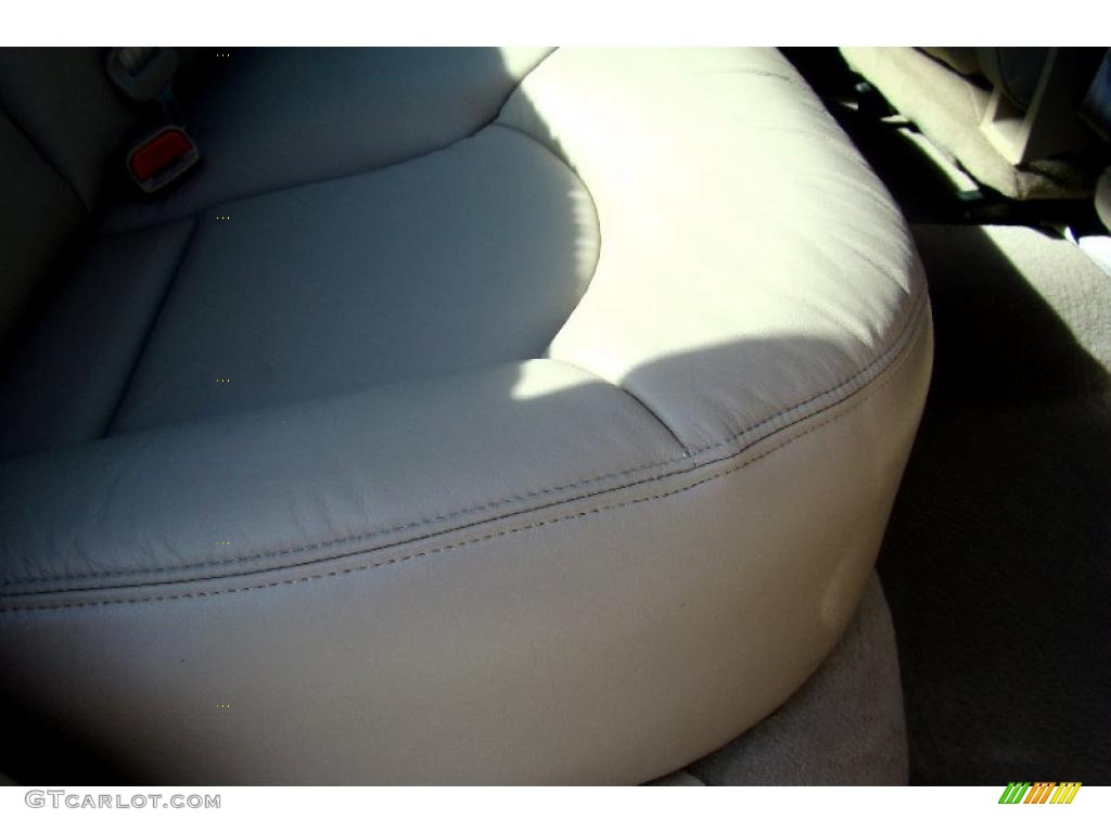 2002 Continental  - Black / Light Parchment photo #39