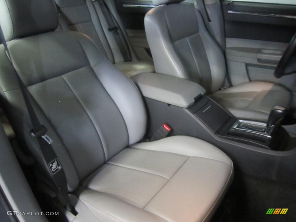 Dark Slate Gray/Light Graystone Interior 2007 Chrysler 300 Touring AWD Photo #46440120