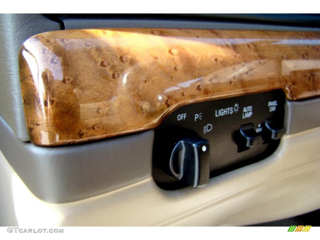 2002 Continental  - Black / Light Parchment photo #53