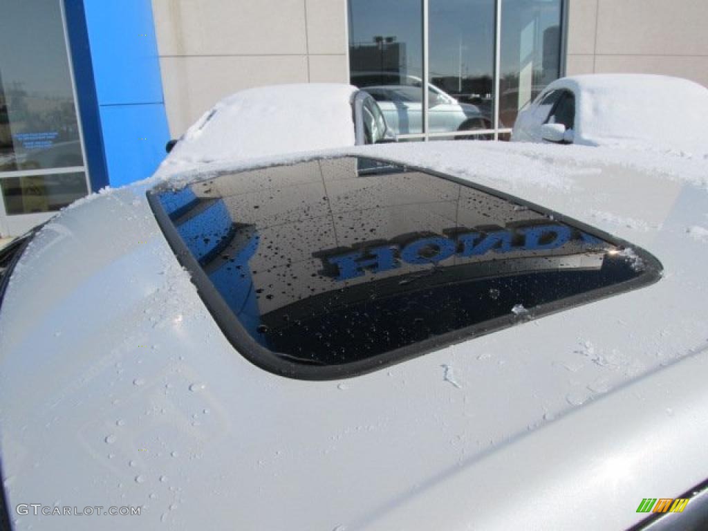 2005 Legacy 2.5 GT Limited Sedan - Satin White Pearl / Charcoal Black photo #4