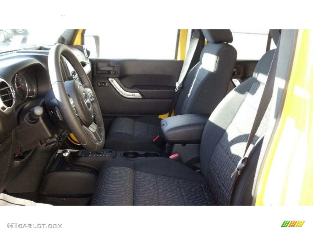 2011 Wrangler Unlimited Rubicon 4x4 - Detonator Yellow / Black photo #12