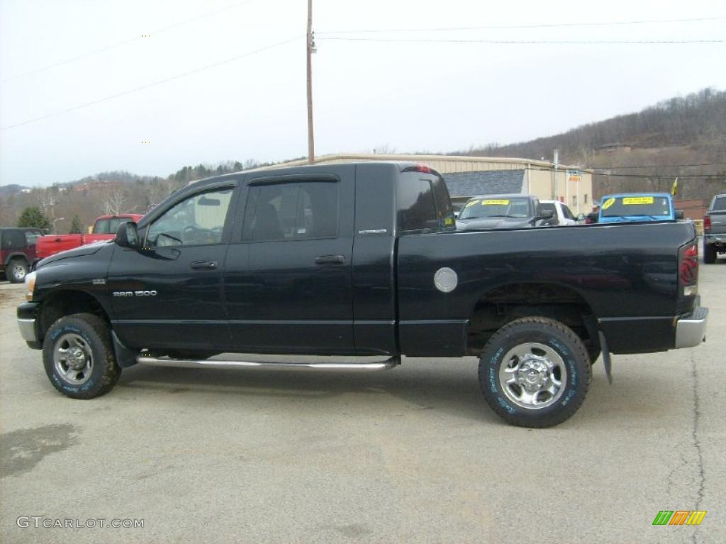 2006 Ram 1500 SLT Mega Cab 4x4 - Black / Medium Slate Gray photo #2