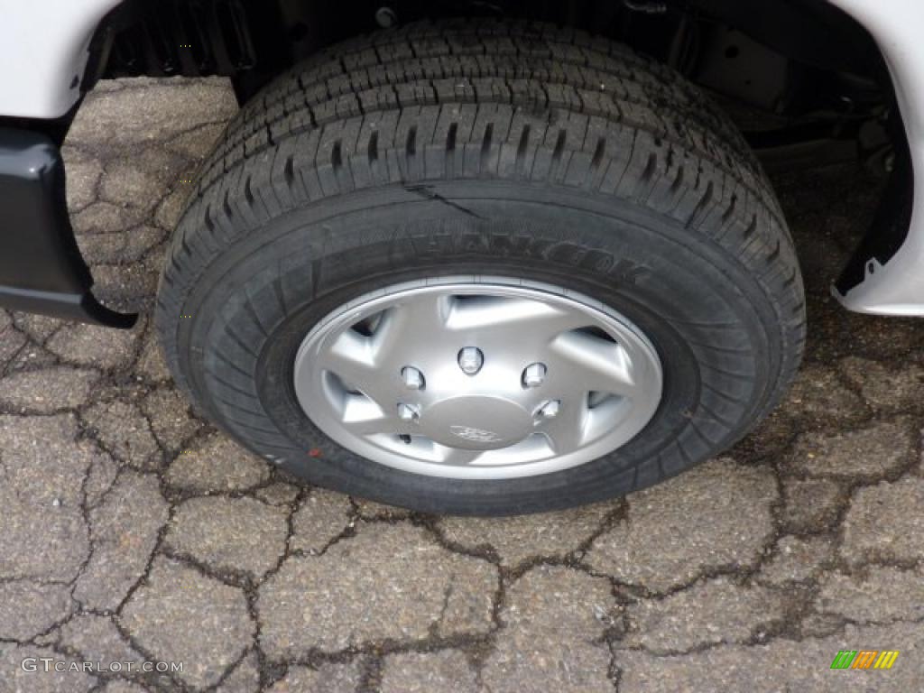 2011 Ford E Series Van E250 Extended Commercial Wheel Photo #46443498