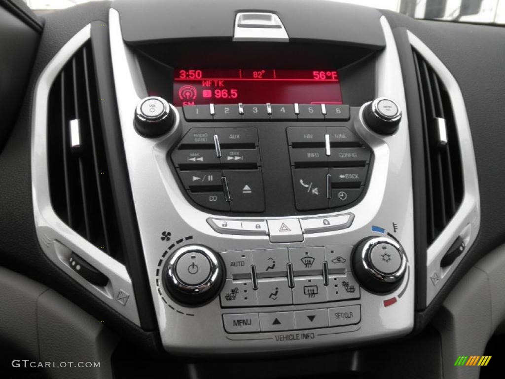 2011 GMC Terrain SLT AWD Controls Photo #46443522