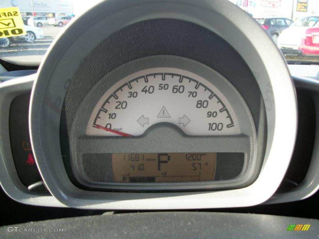 2008 Smart fortwo pure coupe Gauges Photo #46444773