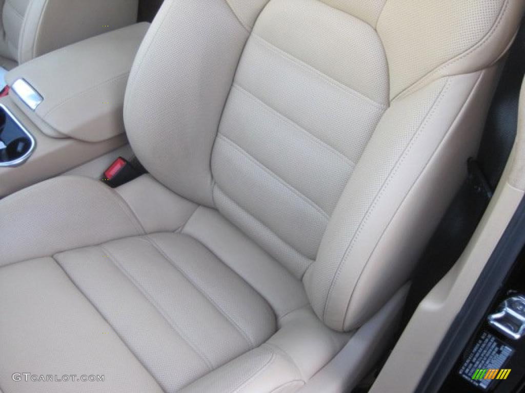 Luxor Beige Interior 2011 Porsche Cayenne Turbo Photo #46444791