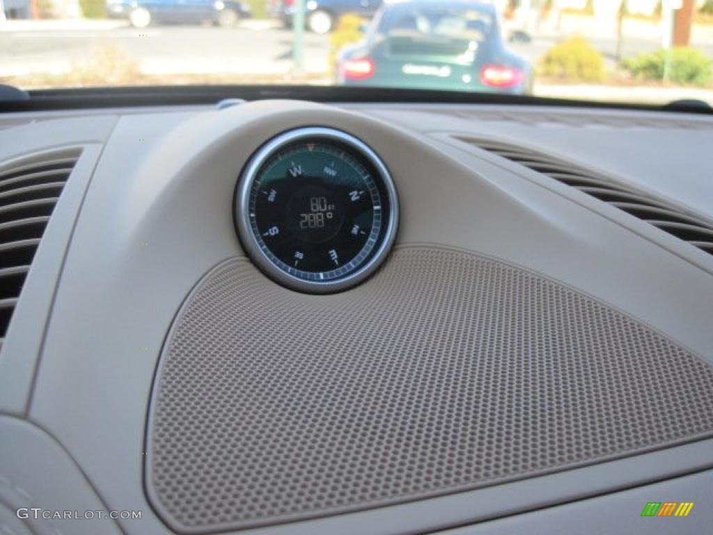 2011 Porsche Cayenne Turbo Gauges Photo #46444902