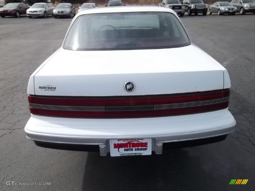 1994 Century Special Sedan - Bright White / Red photo #6