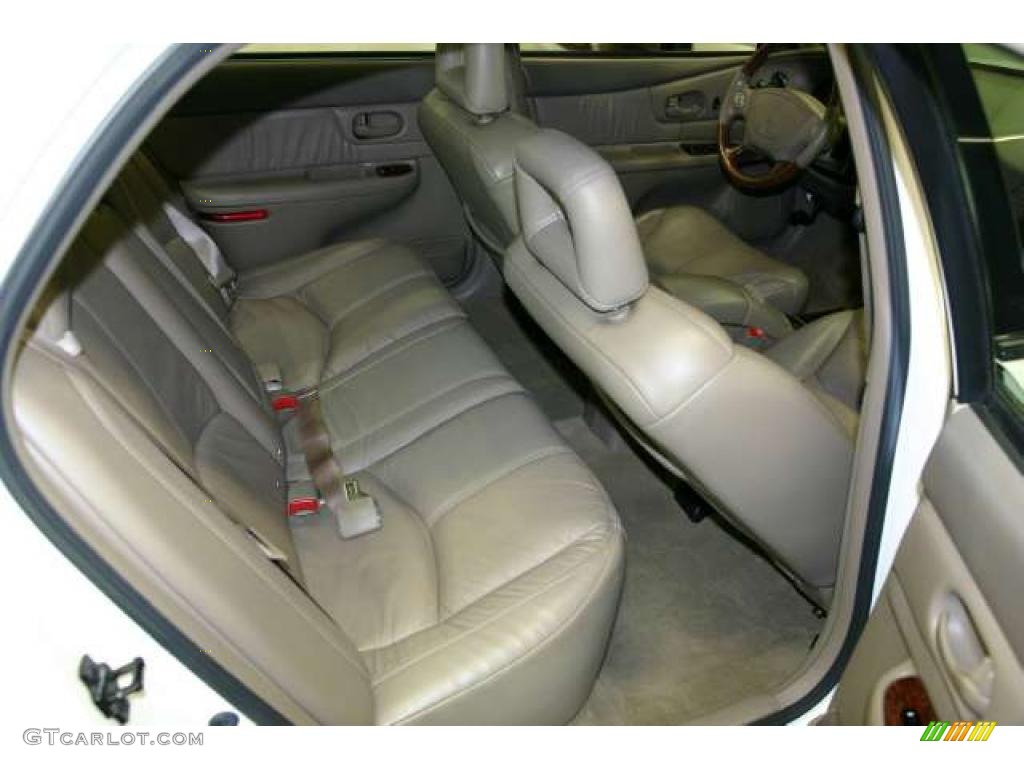 Taupe Interior 2002 Buick Regal GS Photo #46446405