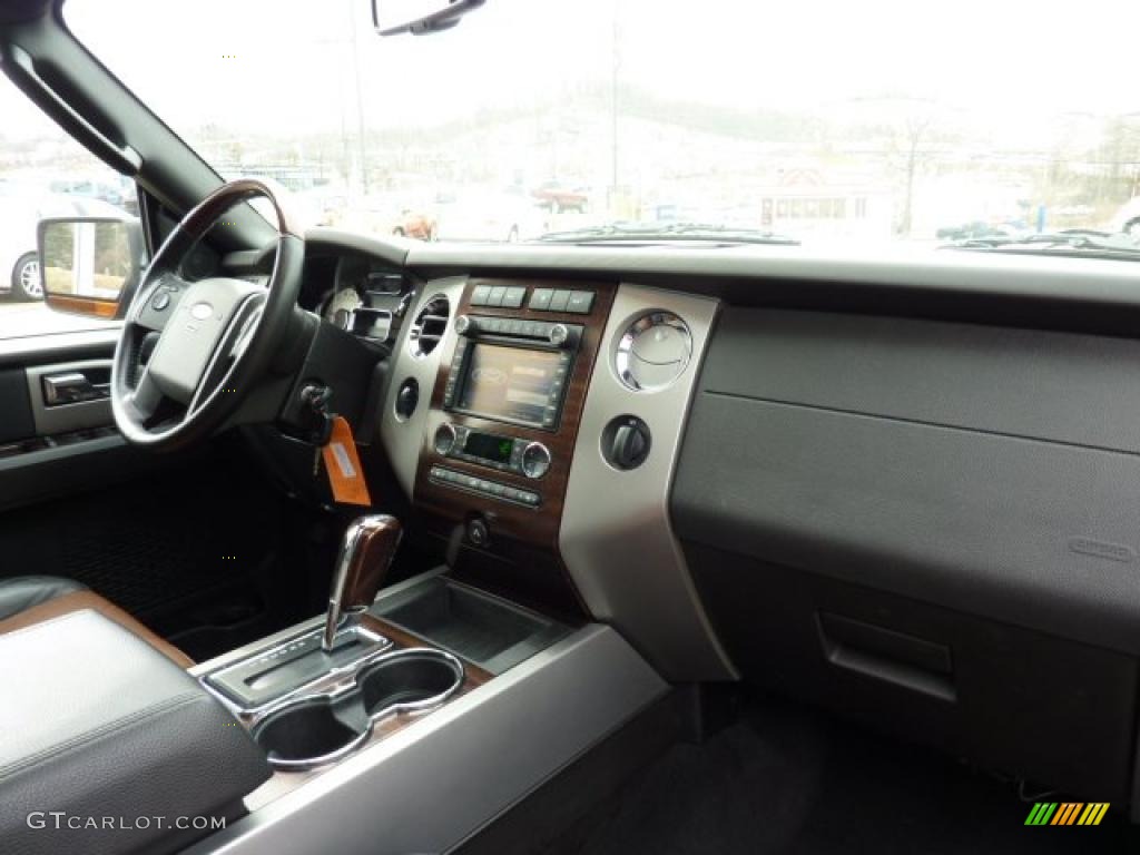 2009 Expedition Limited 4x4 - Royal Red Metallic / Charcoal Black Leather/Caramel Brown photo #16