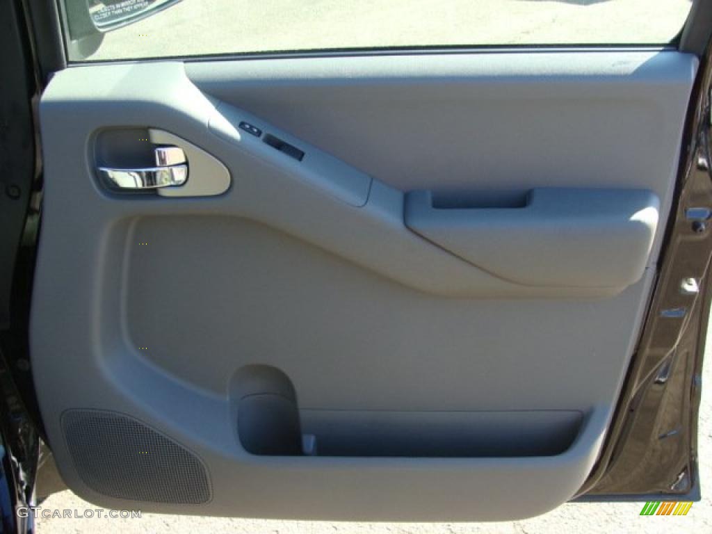 2009 Nissan Frontier SE Crew Cab 4x4 Steel Door Panel Photo #46447332