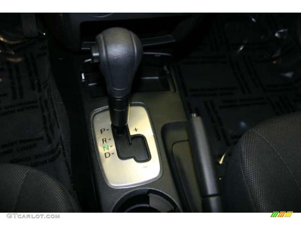 2005 Outlander LS - Graphite Gray / Charcoal photo #10