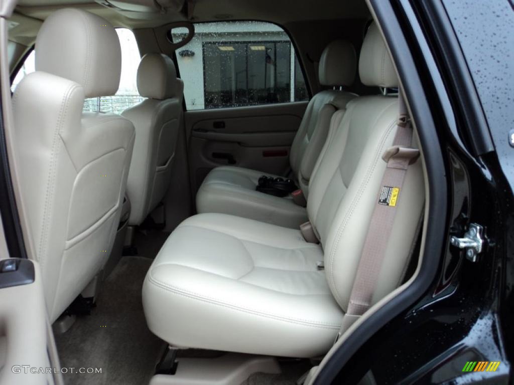 Neutral/Shale Interior 2006 GMC Yukon SLT Photo #46451586