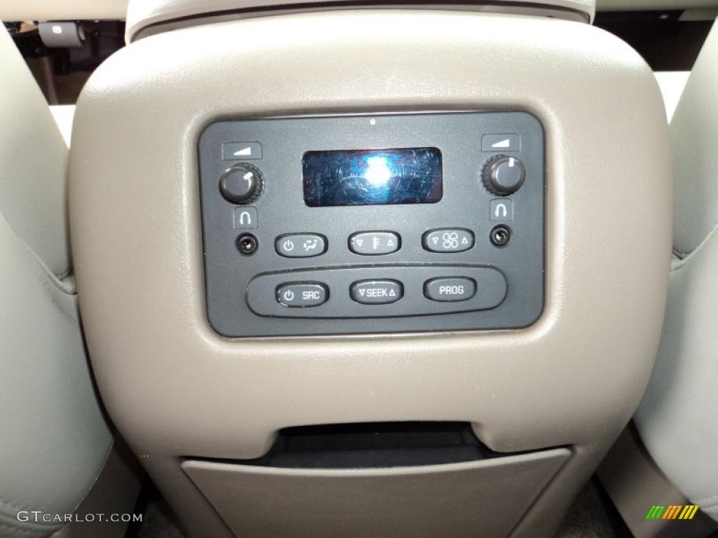 2006 GMC Yukon SLT Controls Photo #46451622