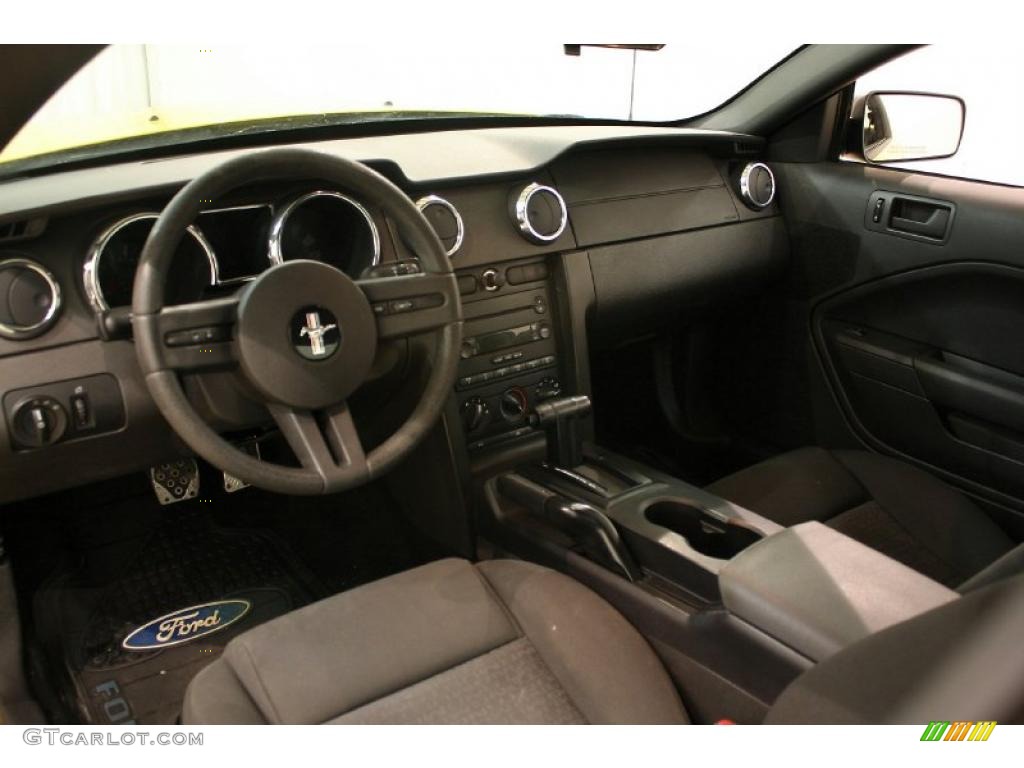 2005 Mustang V6 Deluxe Coupe - Screaming Yellow / Dark Charcoal photo #7