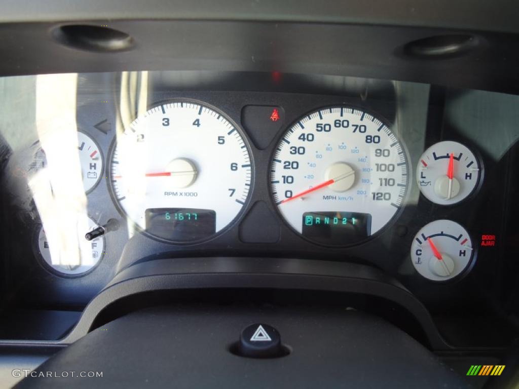 2005 Ram 1500 SLT Quad Cab - Mineral Gray Metallic / Dark Slate Gray photo #29