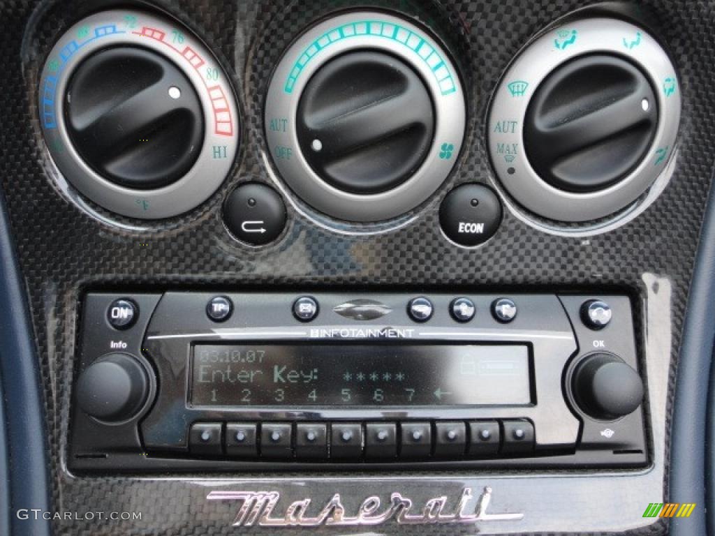 2006 Maserati GranSport Spyder Controls Photo #46459626