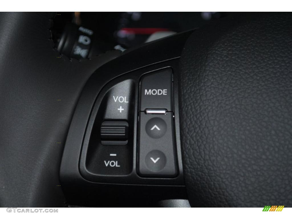 2011 Kia Optima SX Controls Photo #46461642