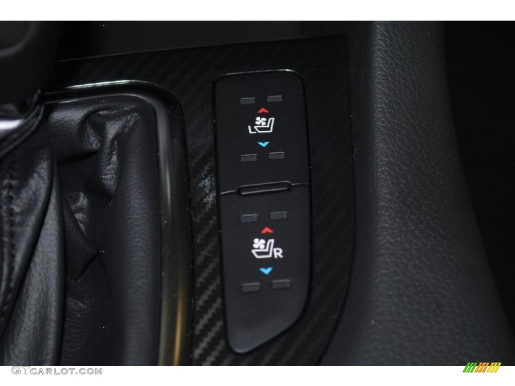 2011 Kia Optima SX Controls Photo #46461783