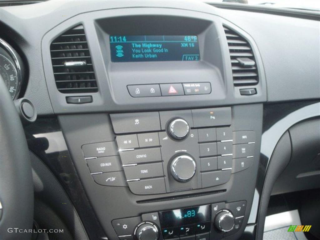2011 Buick Regal CXL Controls Photo #46464597