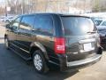 2008 Brilliant Black Crystal Pearlcoat Chrysler Town & Country LX  photo #15