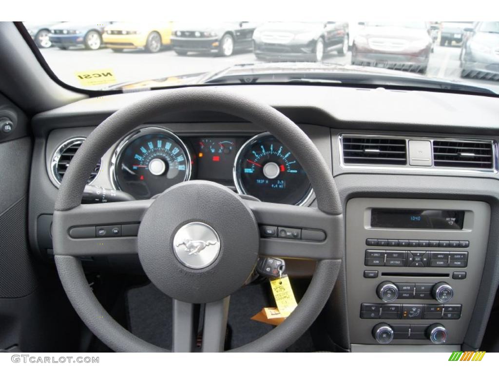 2012 Ford Mustang GT Coupe Controls Photo #46465818
