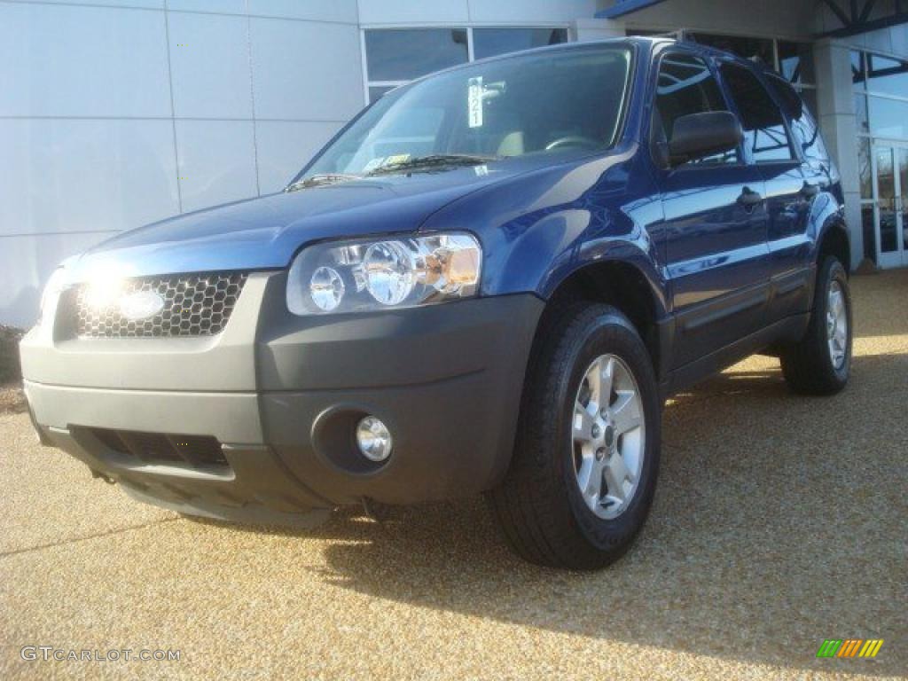 2007 Escape XLT V6 - Vista Blue Metallic / Medium/Dark Flint photo #1