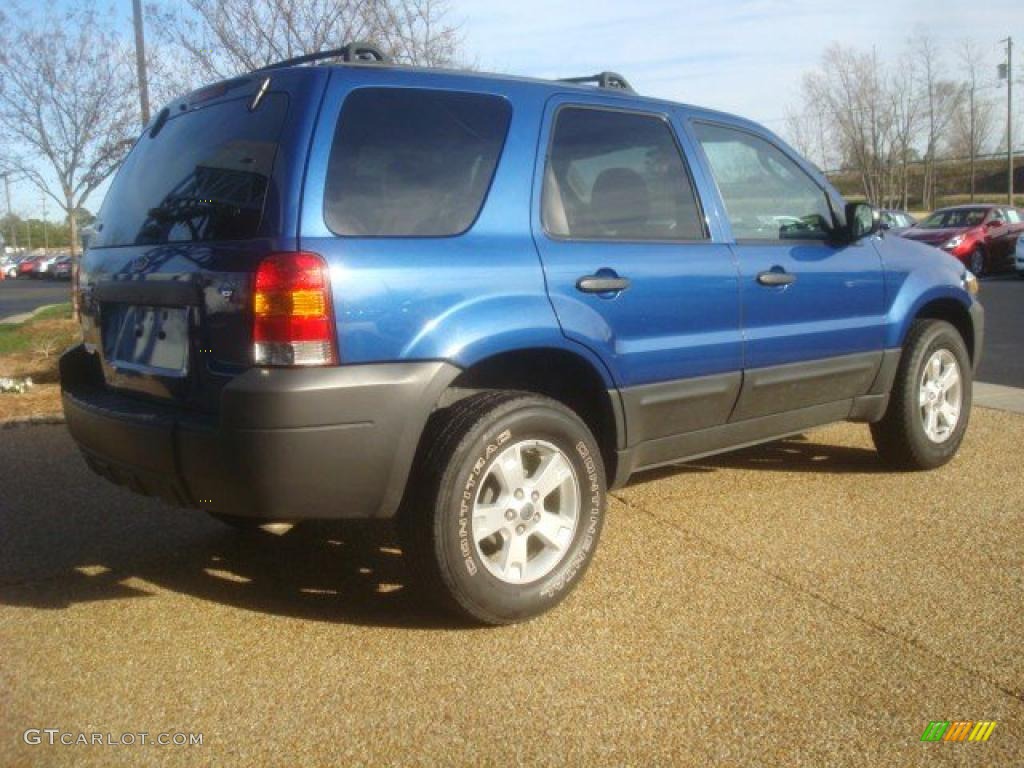 2007 Escape XLT V6 - Vista Blue Metallic / Medium/Dark Flint photo #5