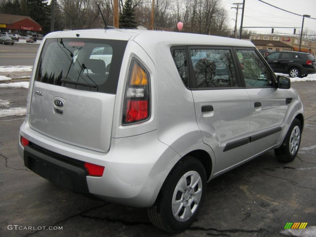Bright Silver 2010 Kia Soul 1.6 Exterior Photo #46467294