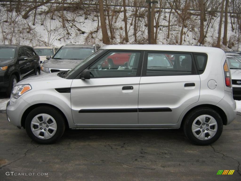 Bright Silver 2010 Kia Soul 1.6 Exterior Photo #46467459