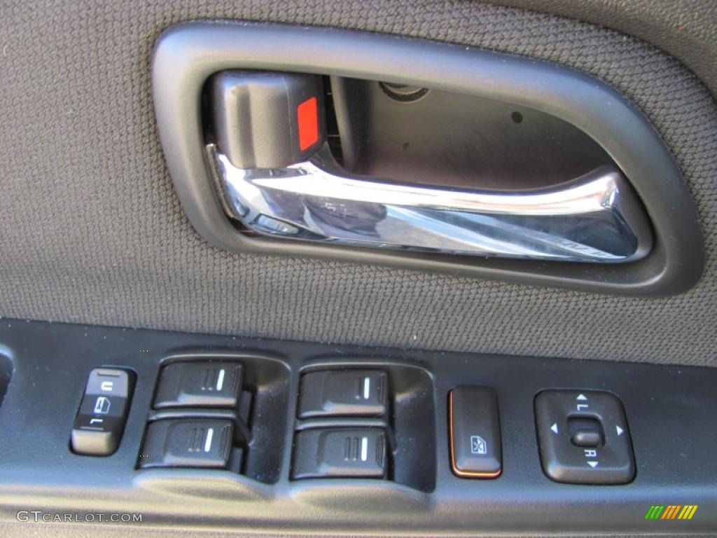 2010 Chevrolet Colorado LT Crew Cab Controls Photo #46468164