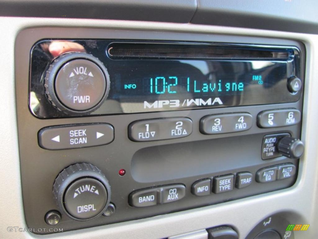 2010 Chevrolet Colorado LT Crew Cab Controls Photos