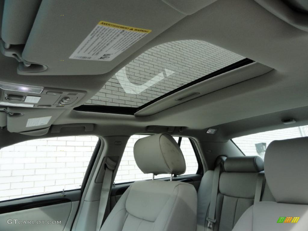 2011 Cadillac DTS Luxury Sunroof Photo #46468989