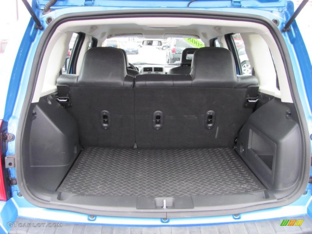 2008 Patriot Sport 4x4 - Surf Blue Pearl / Dark Slate Gray photo #8