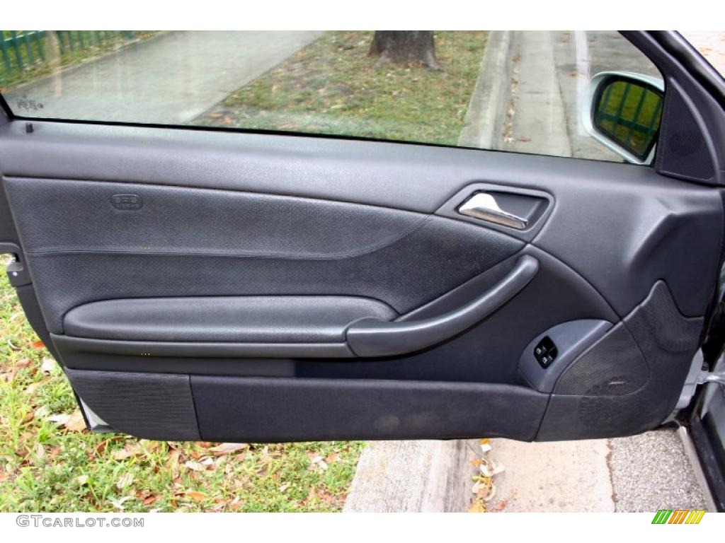 2002 Mercedes-Benz C 230 Kompressor Coupe Charcoal Door Panel Photo #46469781
