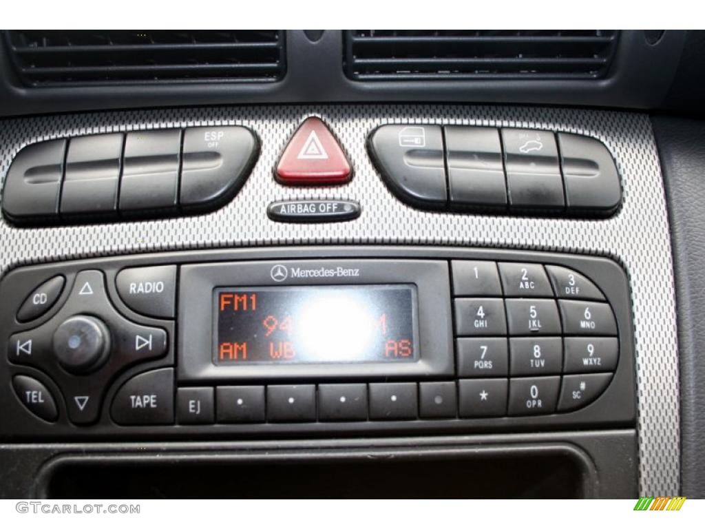 2002 Mercedes-Benz C 230 Kompressor Coupe Controls Photo #46470351