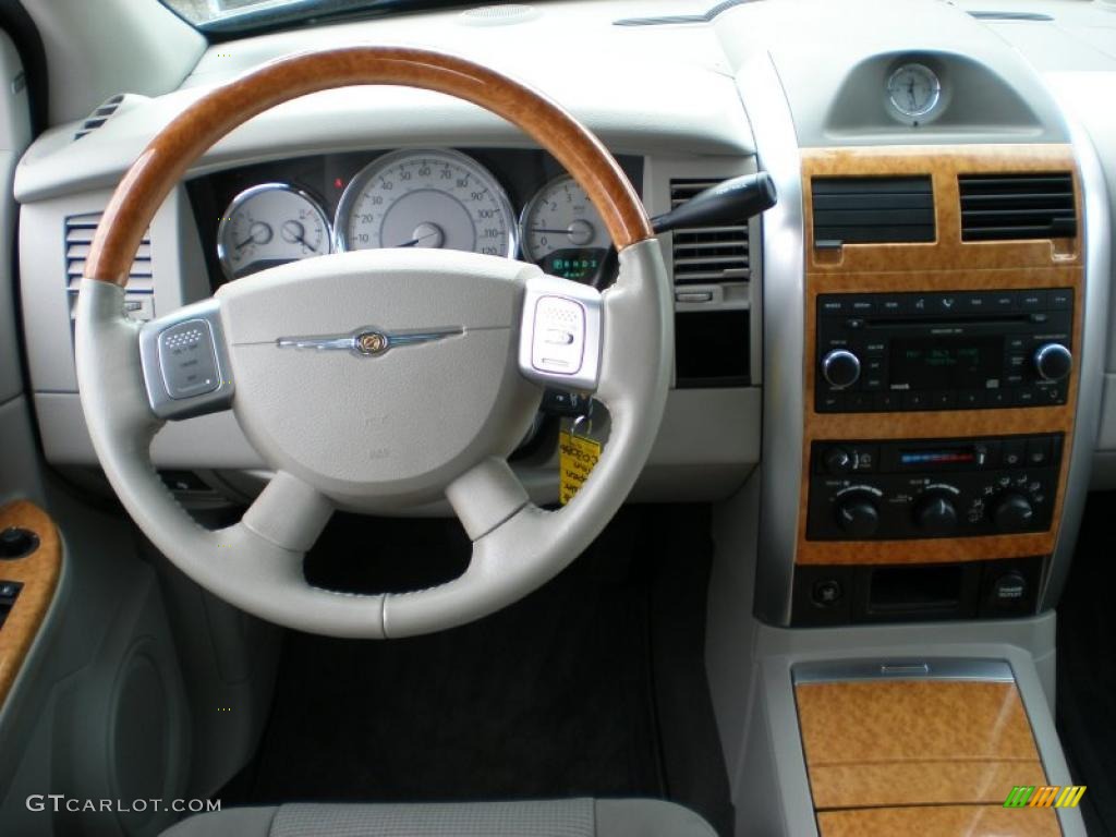 2008 Chrysler Aspen Limited Light Graystone Dashboard Photo #46471209