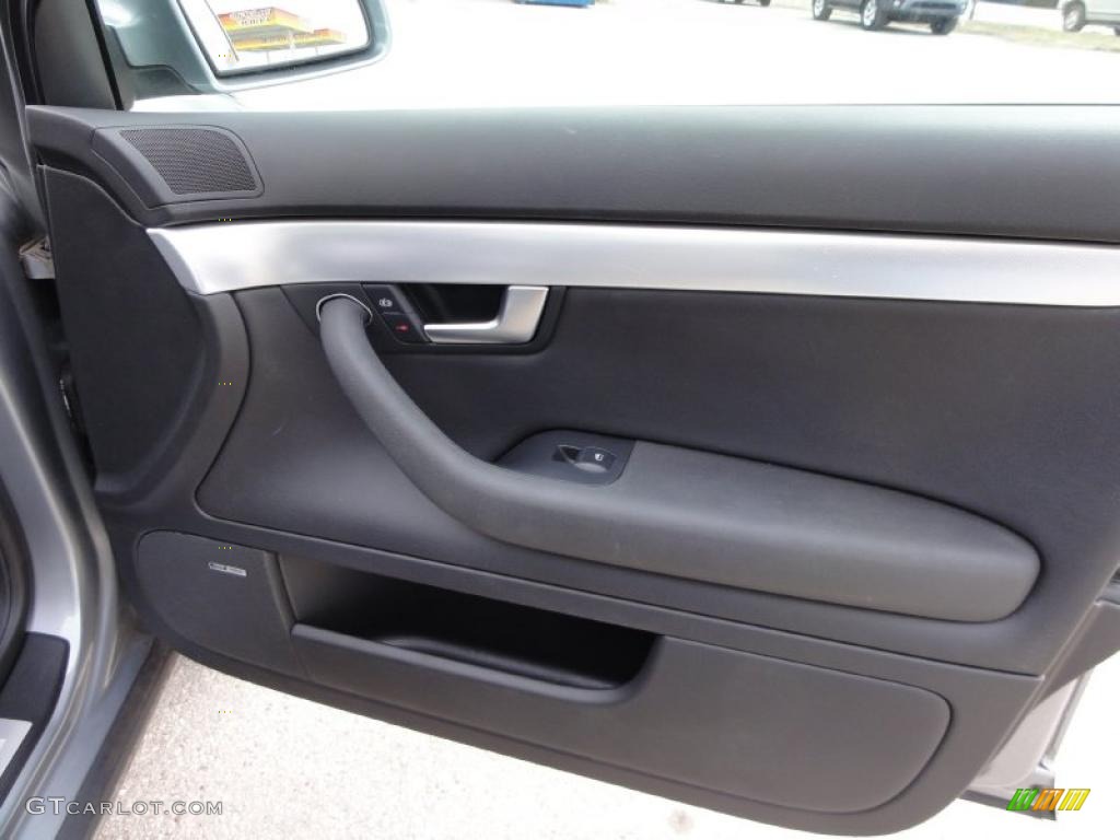 2006 Audi A4 2.0T quattro Sedan Ebony Door Panel Photo #46472859